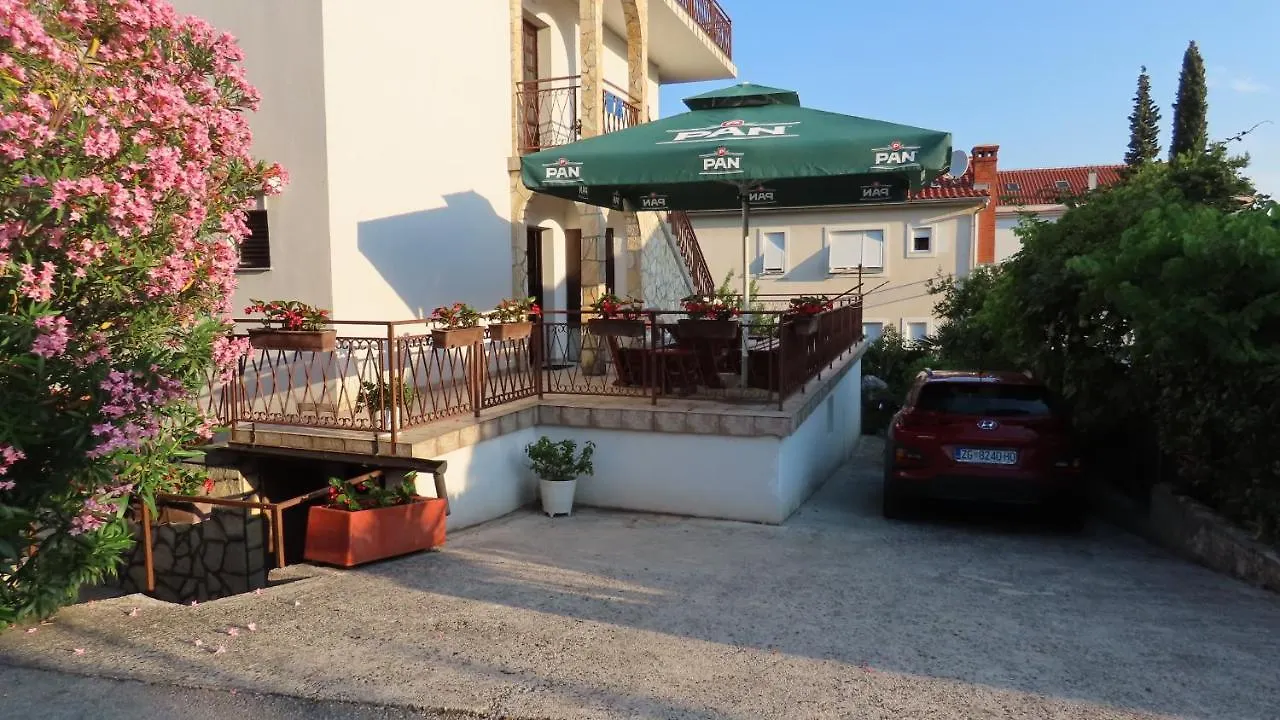 Apartments Kamelija Malinska
