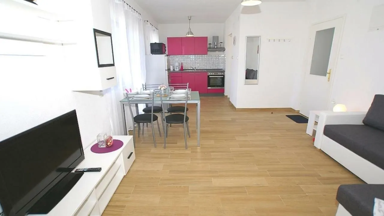 Apartments Kamelija Malinska Croatia