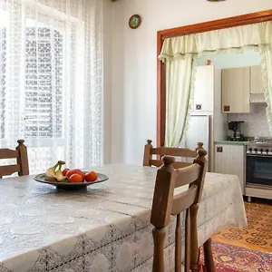 https://irenas-place-a2.in-istria.net