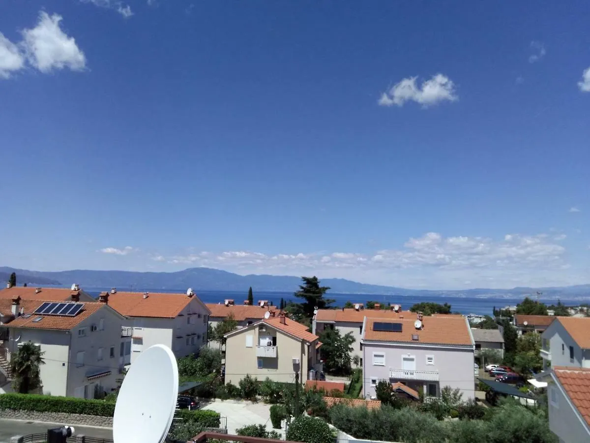 Apartments Kamelija Malinska Hırvatistan